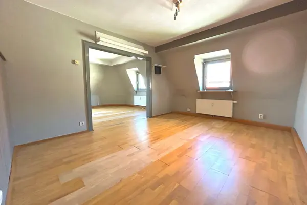 Renovierte, leere Wohnung in Essen aus der Vermarktung von VIMMOVI